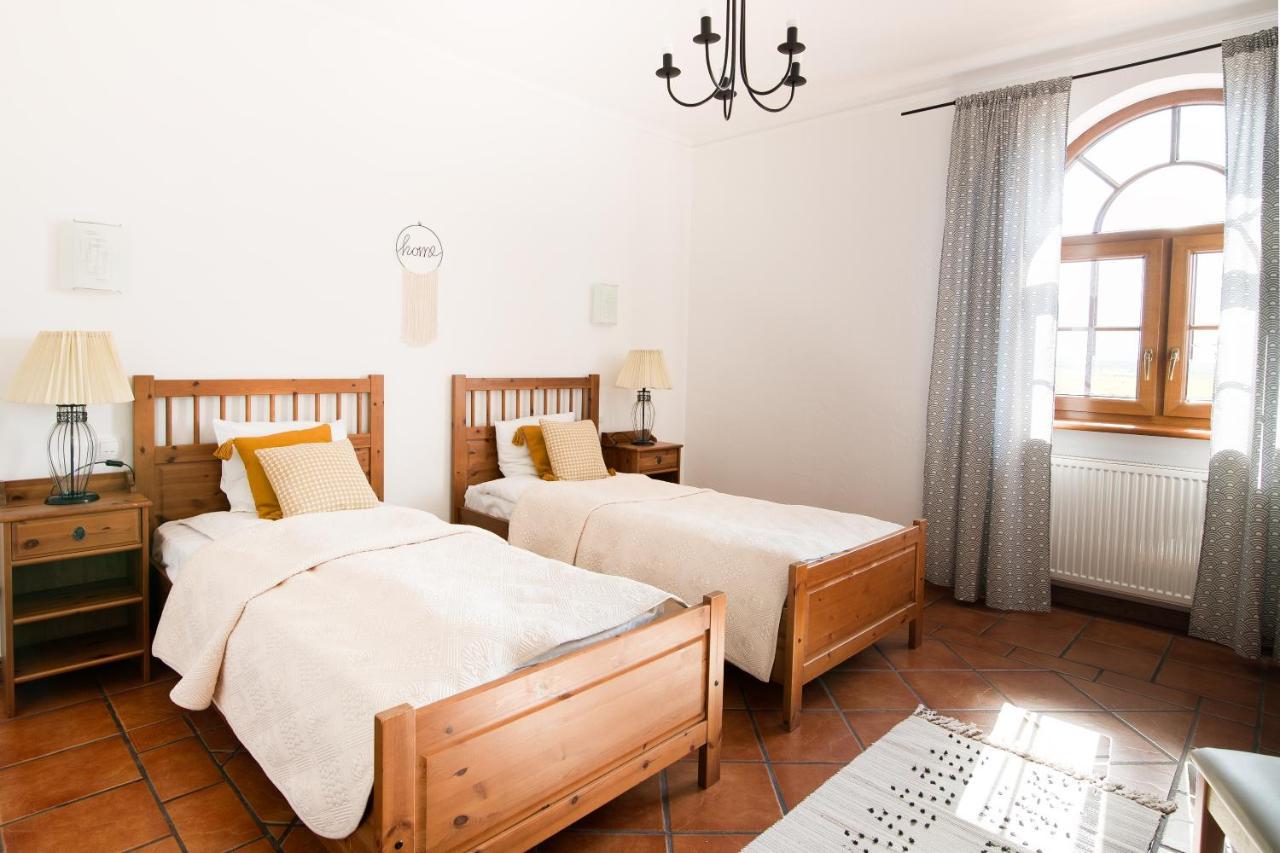 Hotel Lemoniada Lucmierz Kültér fotó